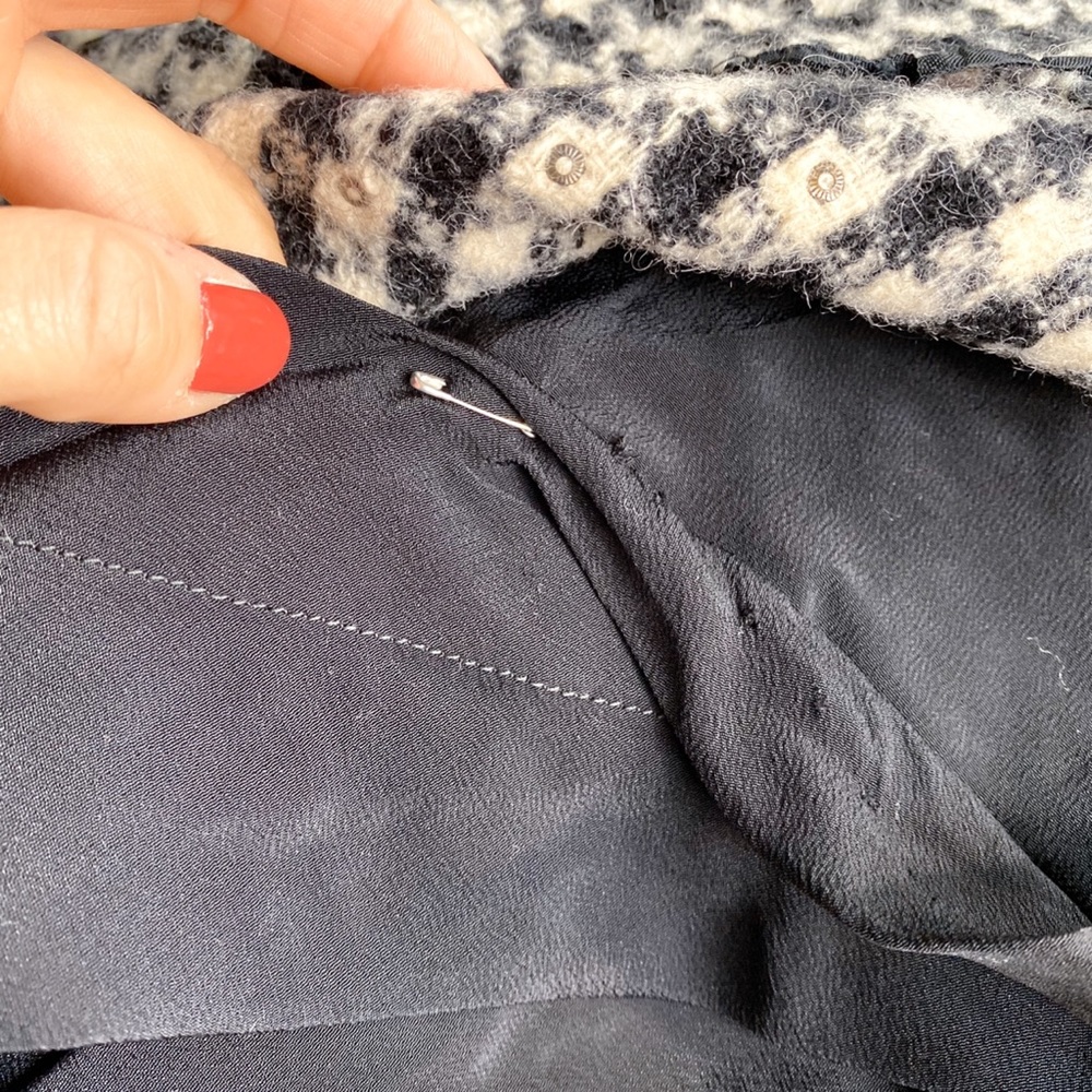 🖤 VINTAGE 1960’S SUTTON PLACE BLOOMINGDALES DIAMOND STUDDED WOOL MINI DR… - Picture 10 of 10